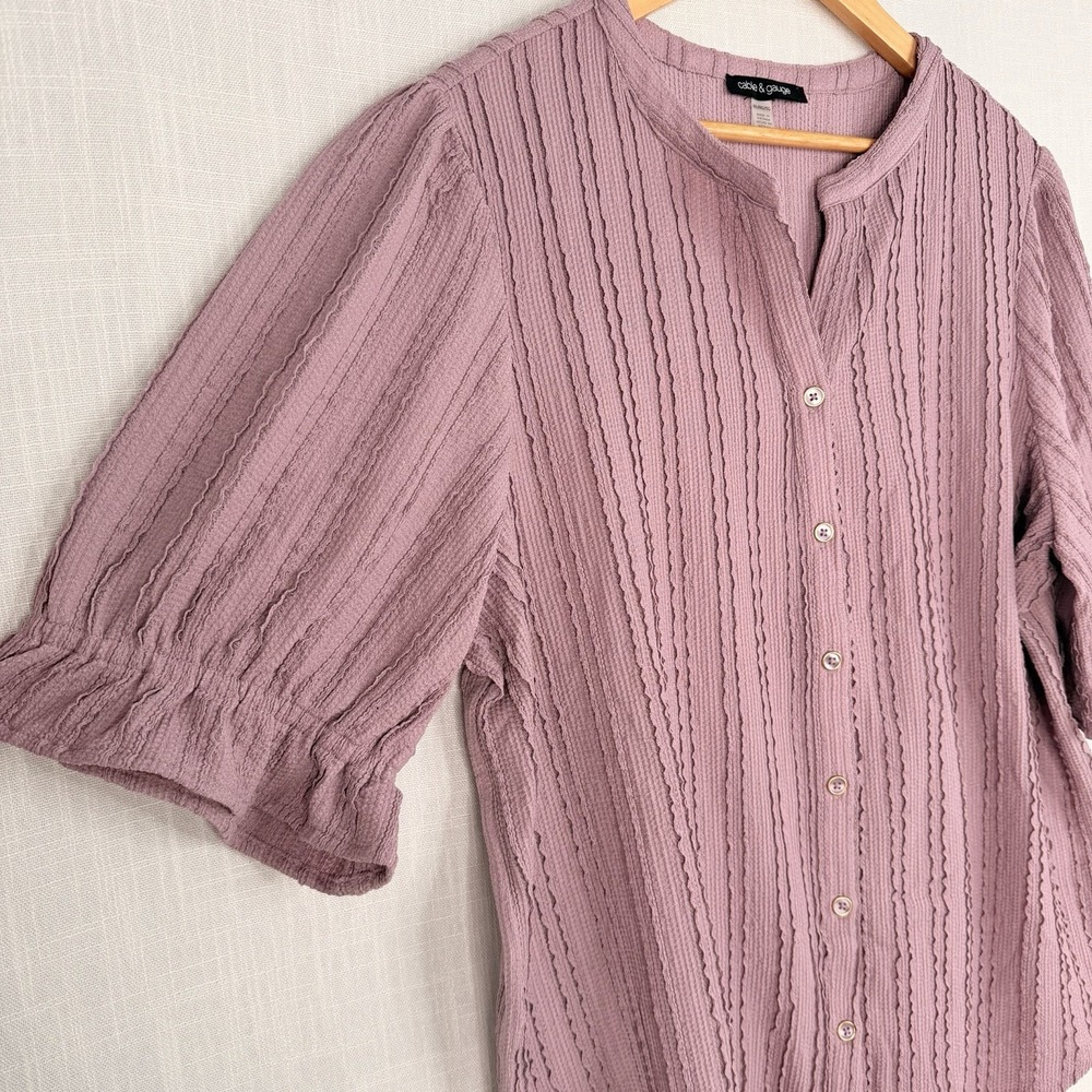 Cable & Gauge Women's Textured Puff Sleeve Button Front Blouse Mauve Pink 2XL - Picture 3 of 16